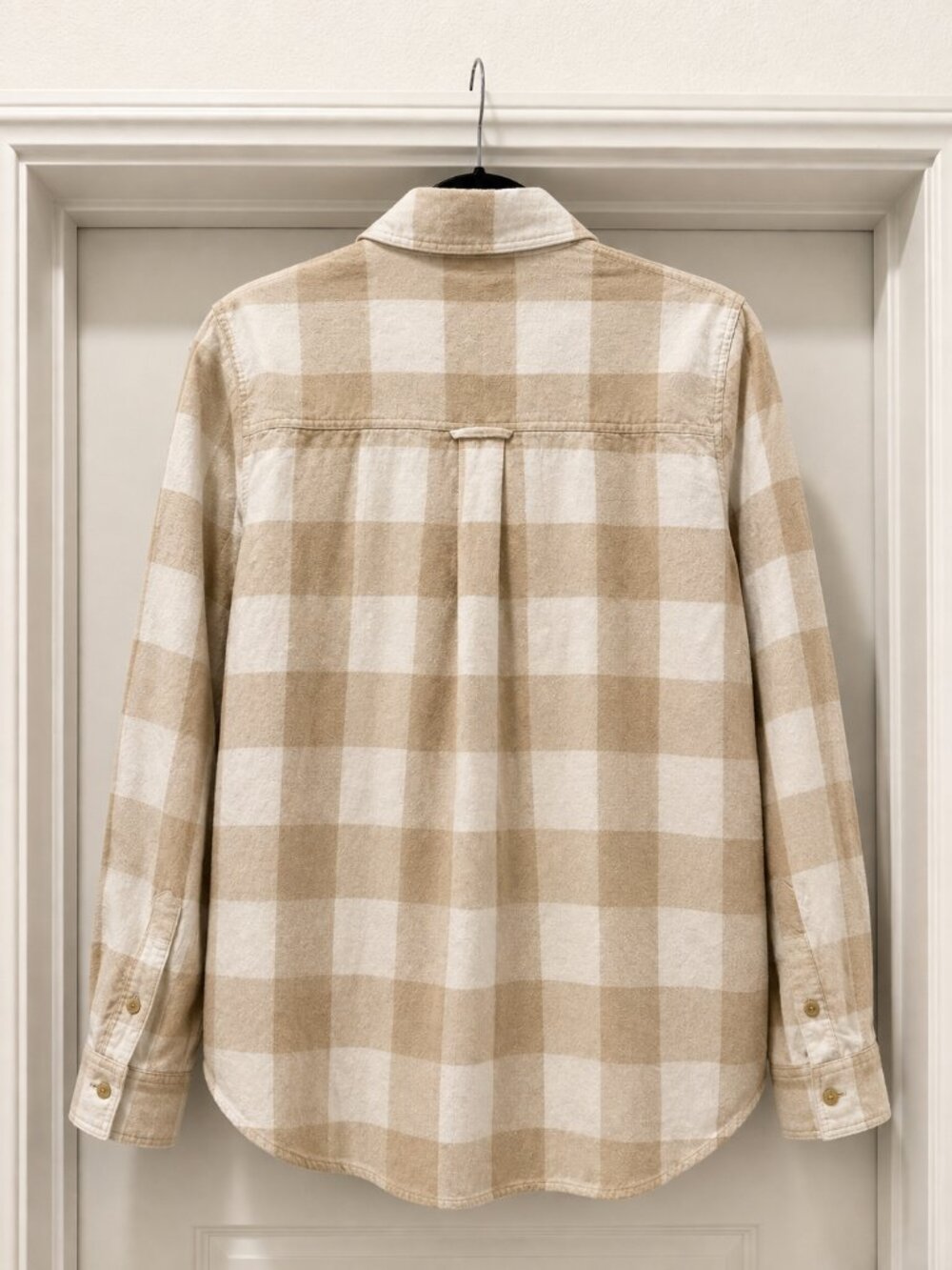American Eagle Plaid Flannel Button-Up Shirt XS Cream Beige - Picture 2 of 3